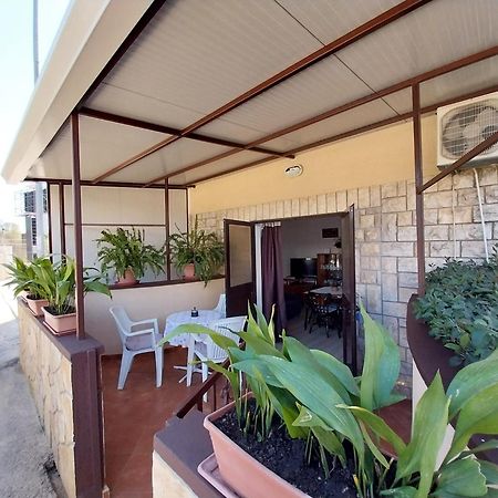 Apartment Mara Пореч Екстериор снимка
