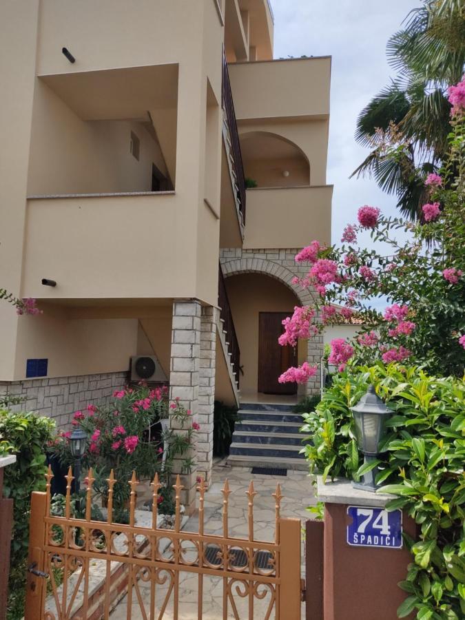 Apartment Mara Пореч Екстериор снимка