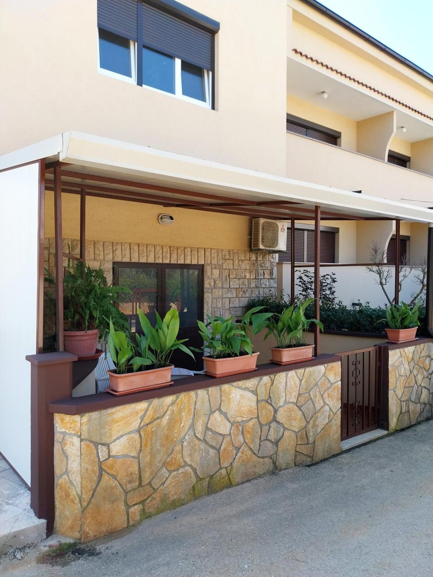 Apartment Mara Пореч Екстериор снимка