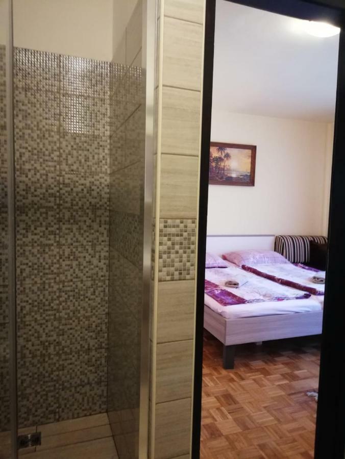 Apartment Mara Пореч Екстериор снимка