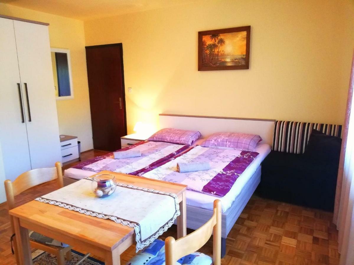 Apartment Mara Пореч Екстериор снимка